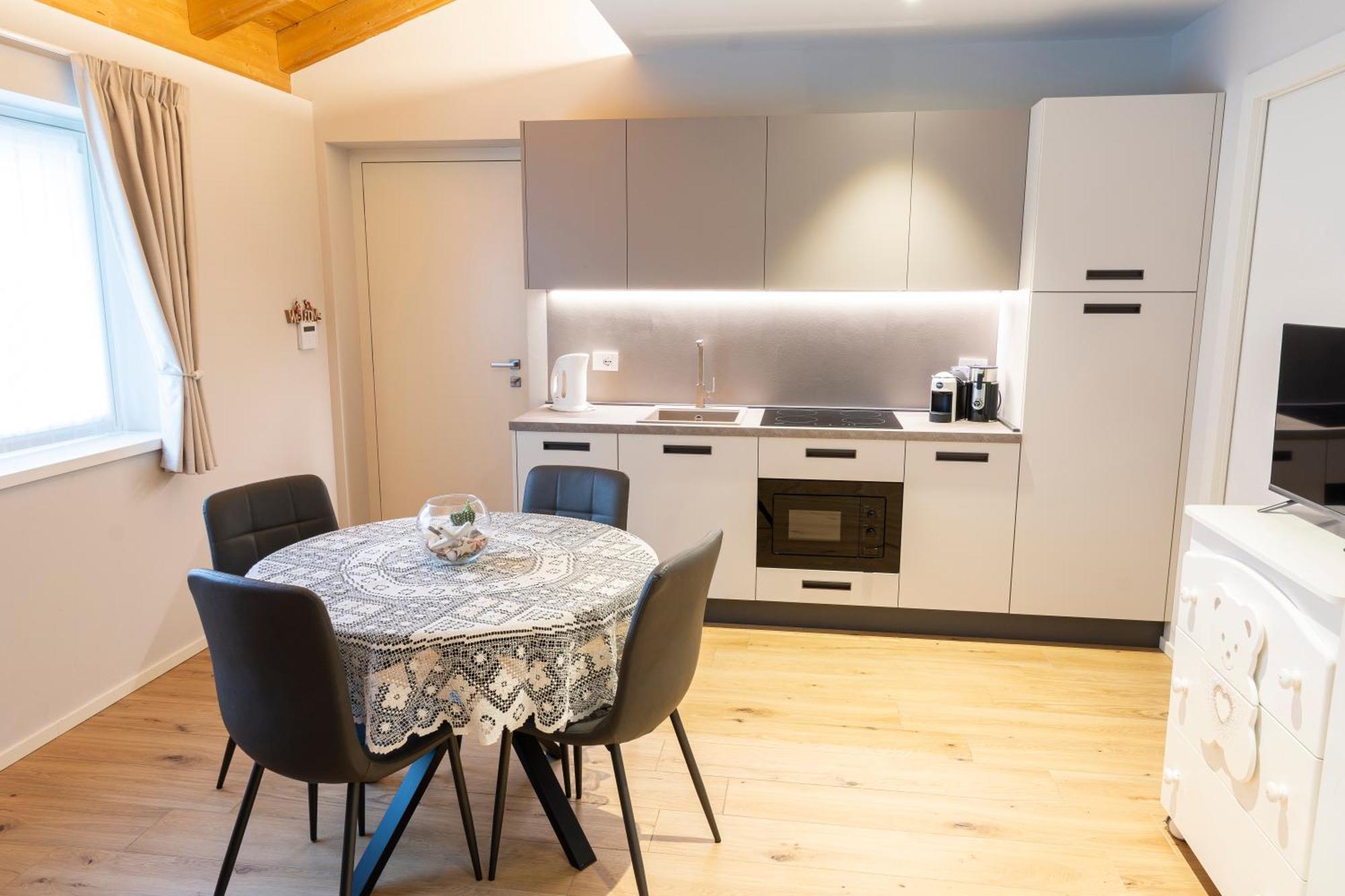 B&B Alpen Suite Понте-ди-Леньо Экстерьер фото
